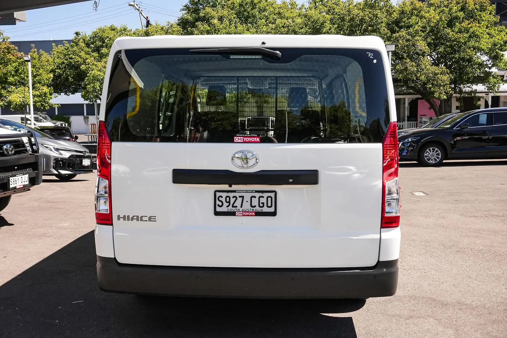 2020 Toyota Hiace Gallery Image 6