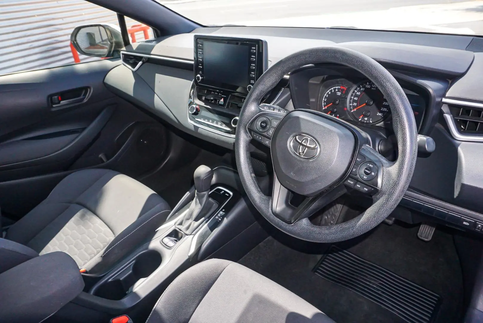 2021 Toyota Corolla Gallery Image 6