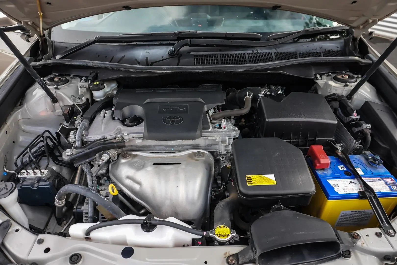 2013 Toyota Camry Gallery Image 23