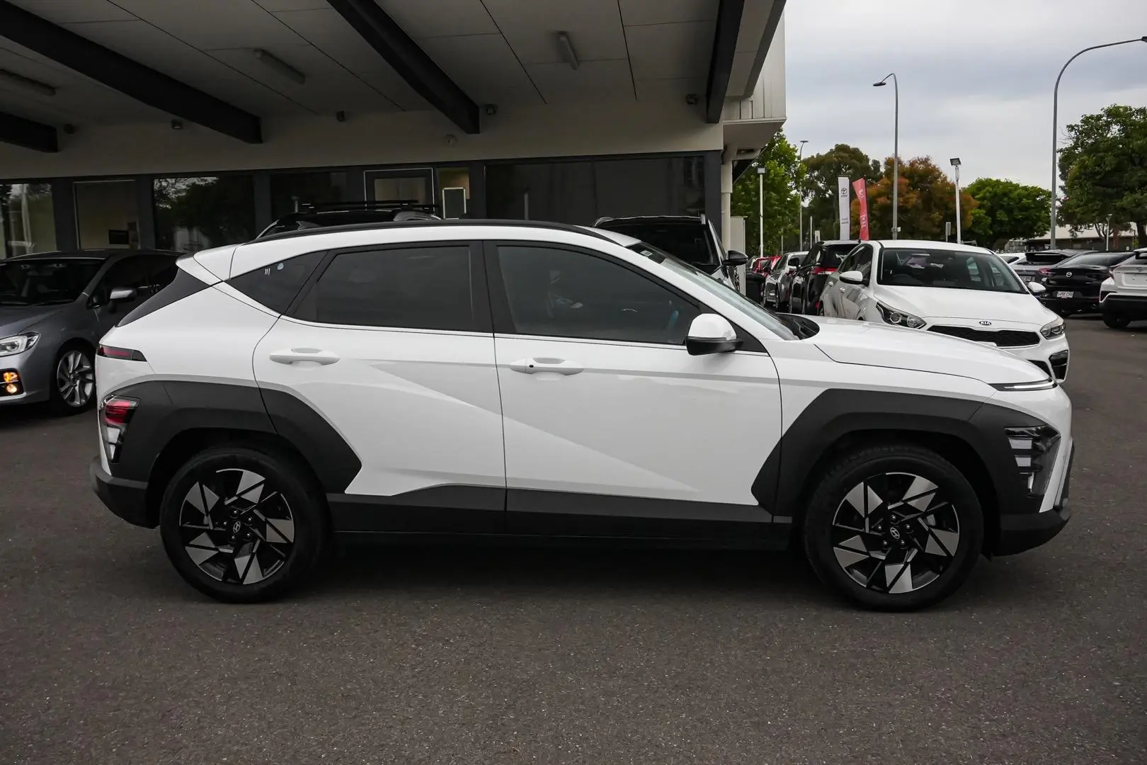 2024 Hyundai Kona Gallery Image 4