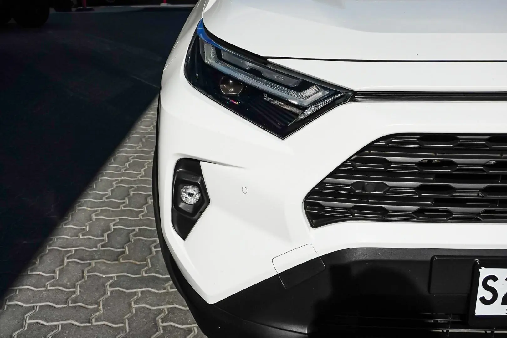 2024 Toyota RAV4 Gallery Image 13