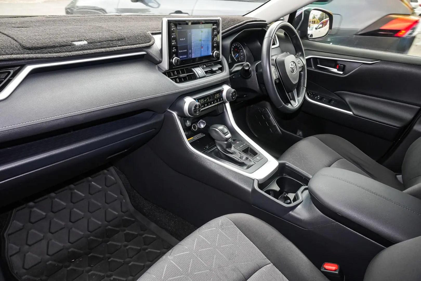 2020 Toyota RAV4 Gallery Image 10
