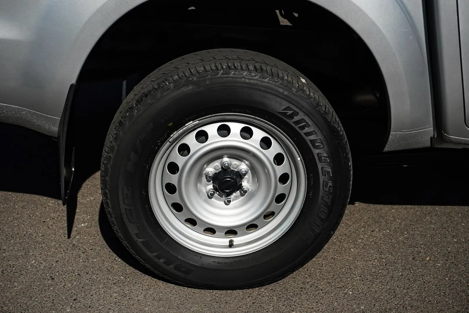 2023 Nissan Navara Gallery Image 14