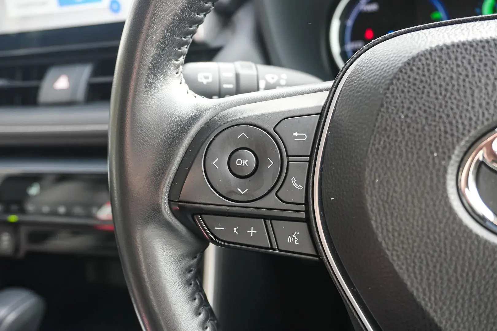 2023 Toyota RAV4 Gallery Image 19