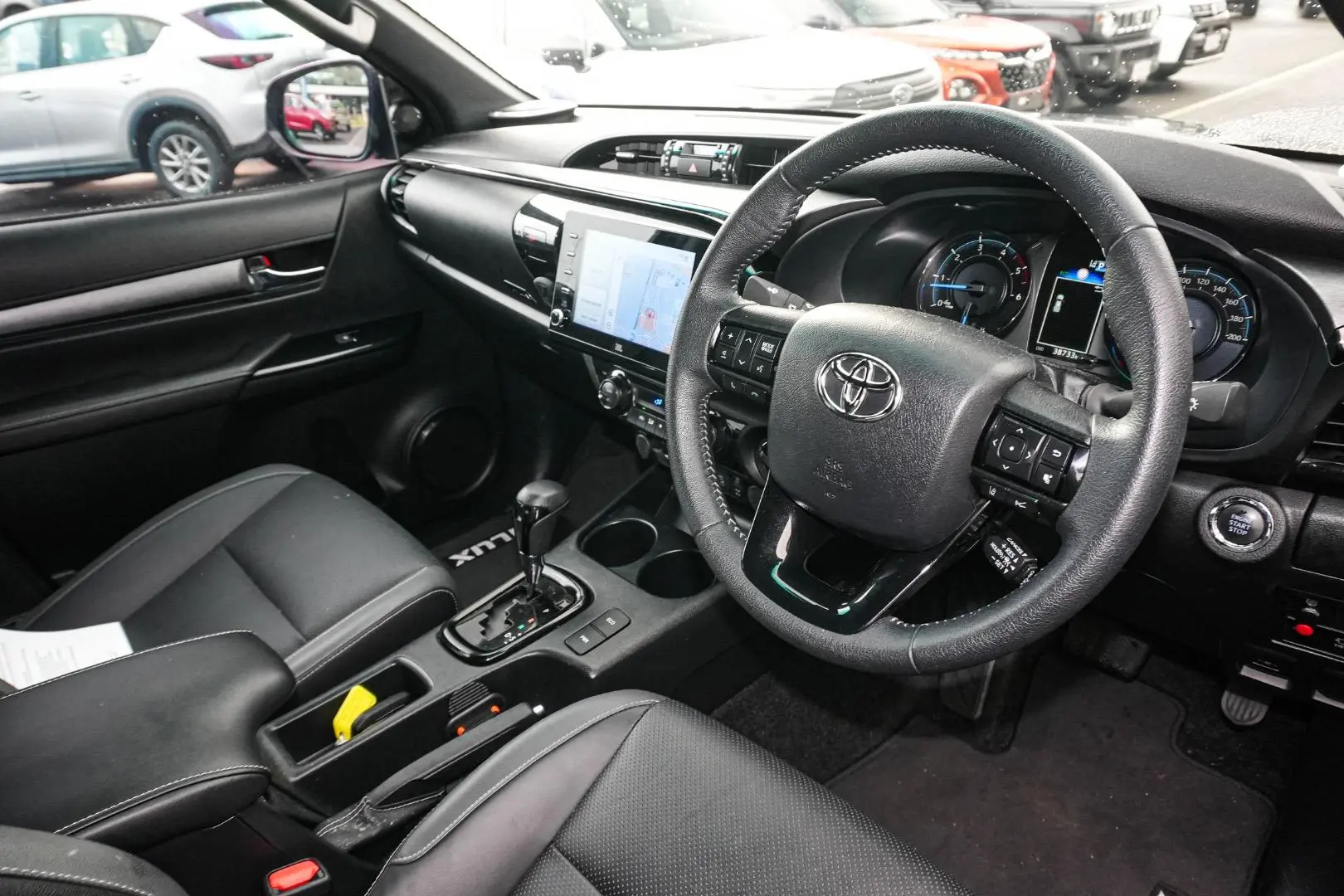 2022 Toyota Hilux Gallery Image 7