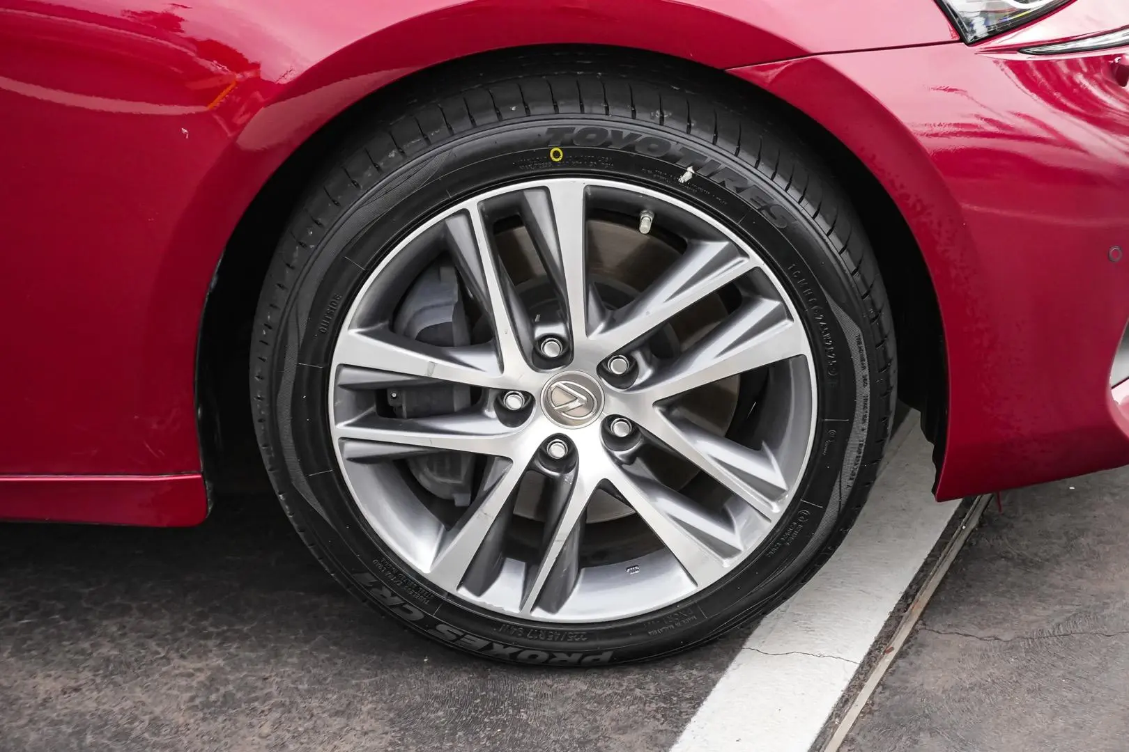 2020 Lexus IS Gallery Image 13