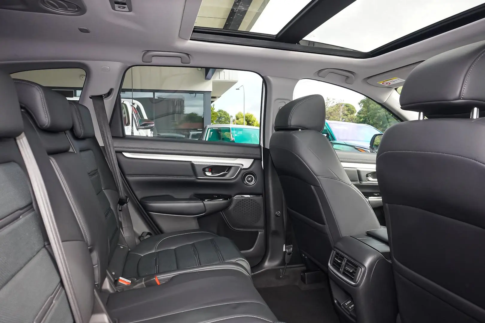2020 Honda CR-V Gallery Image 7