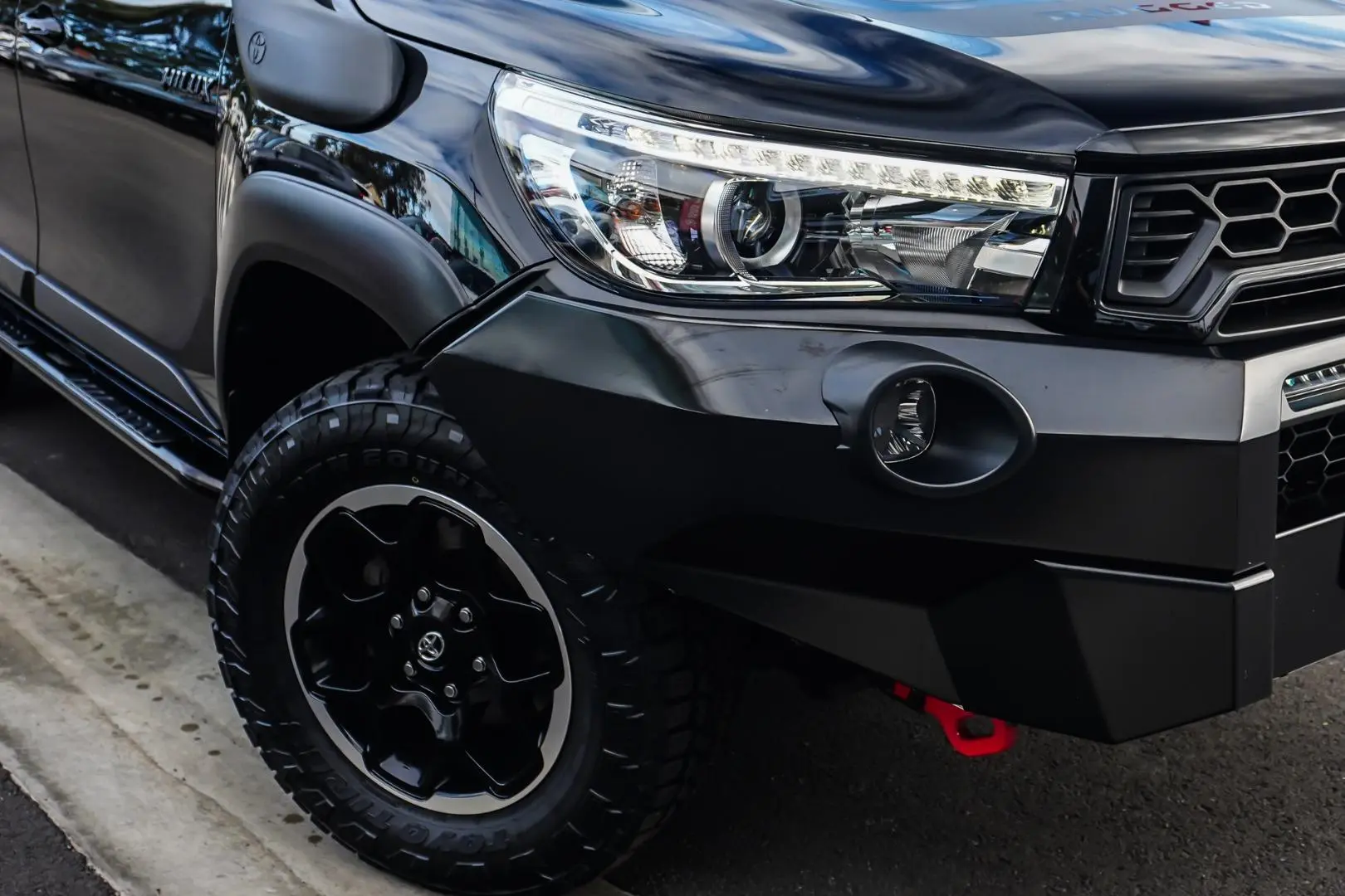 2019 Toyota Hilux Gallery Image 10