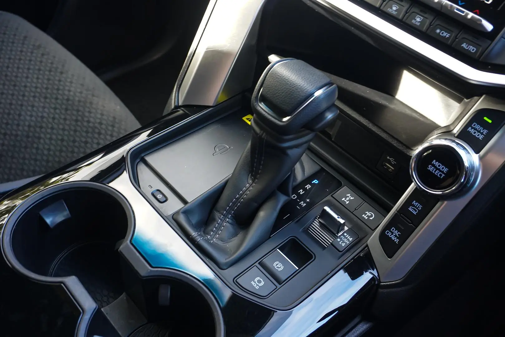 2023 Toyota Landcruiser Gallery Image 18