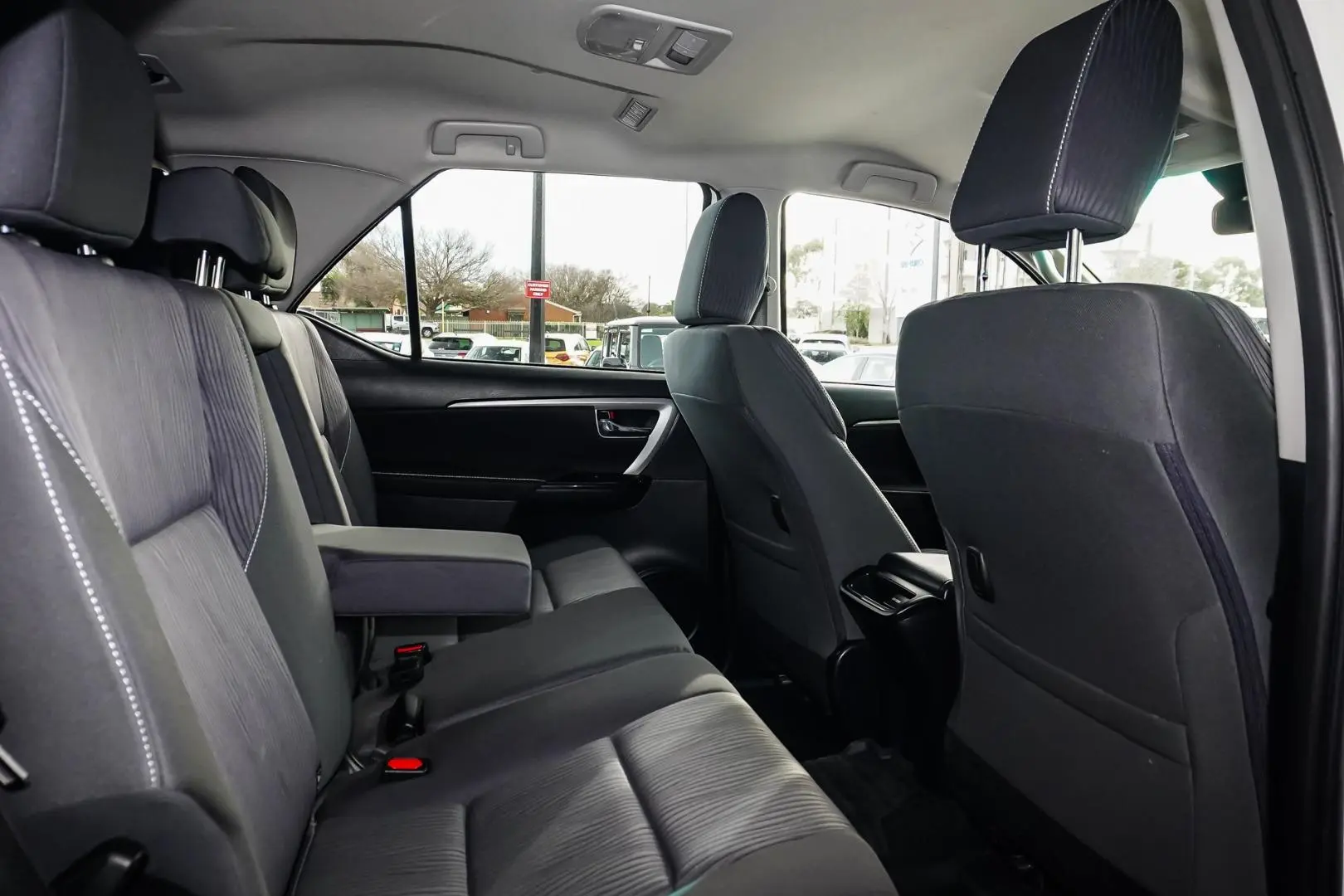 2022 Toyota Fortuner Gallery Image 8