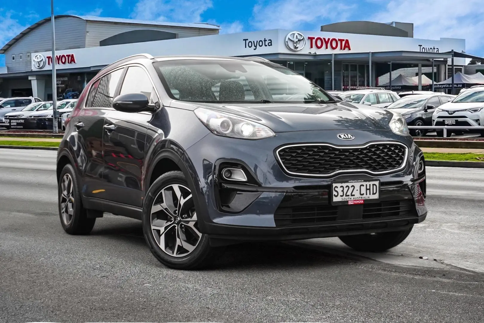 2020 Kia Sportage Gallery Image 1
