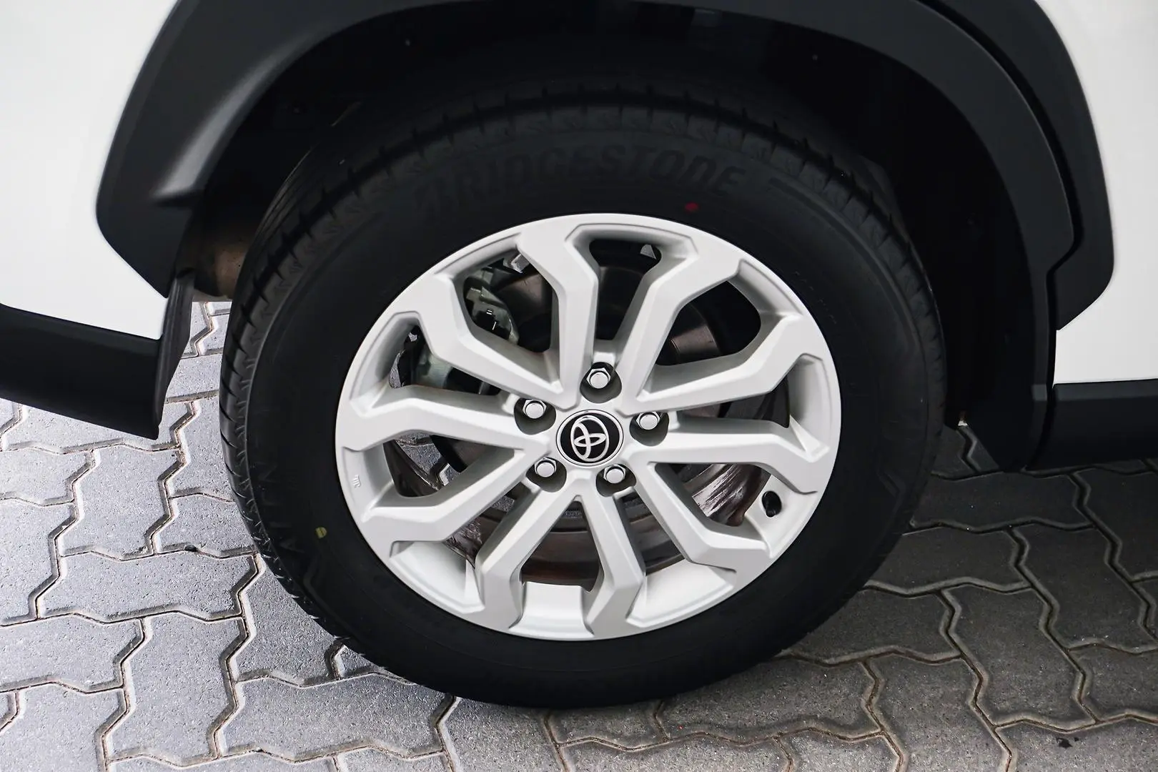 2023 Toyota Corolla Cross Gallery Image 17