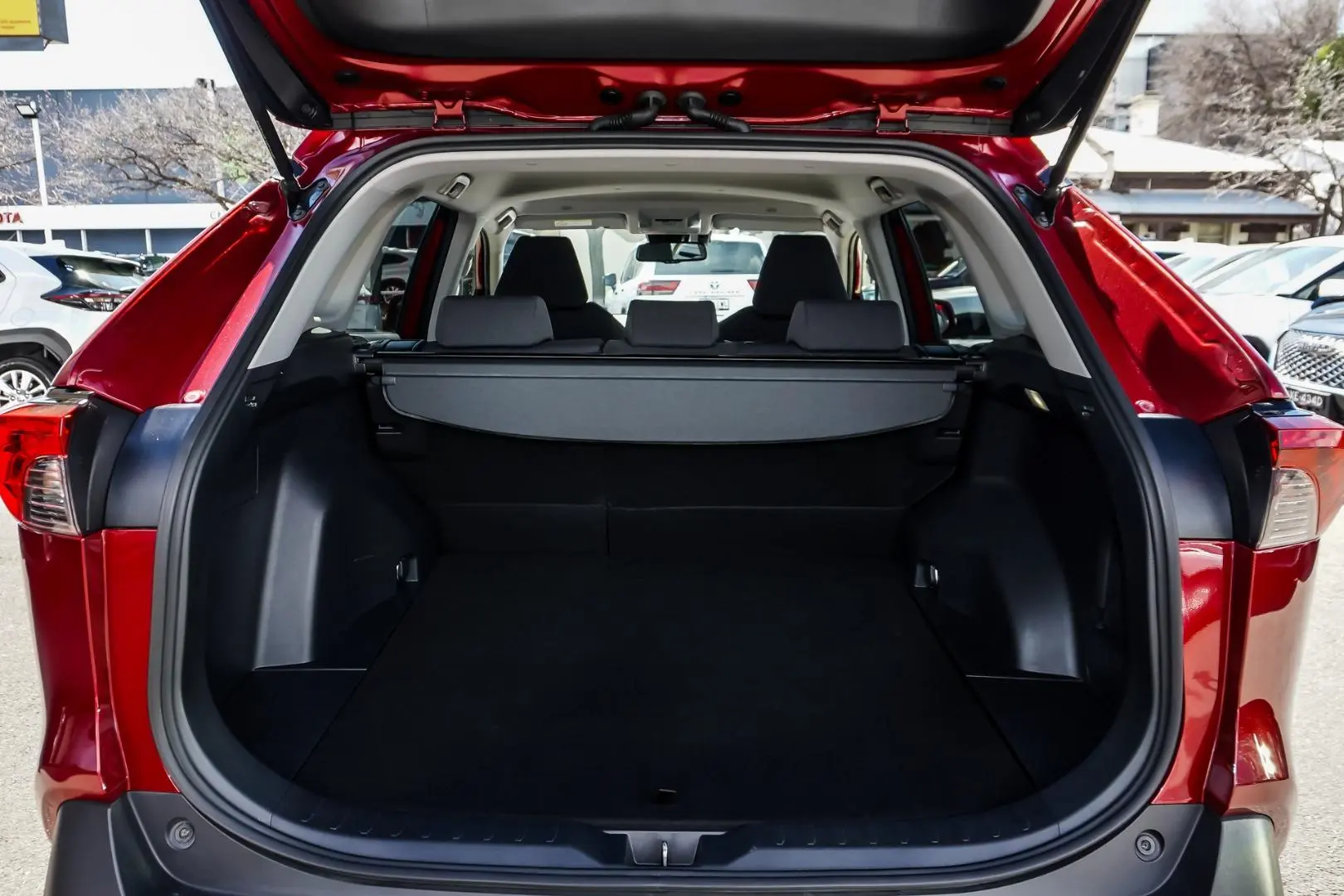 2023 Toyota RAV4 Gallery Image 9