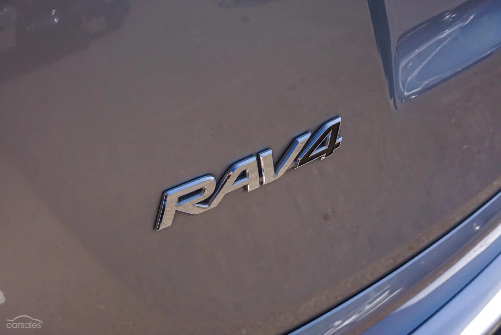 2018 Toyota RAV4 Image 15