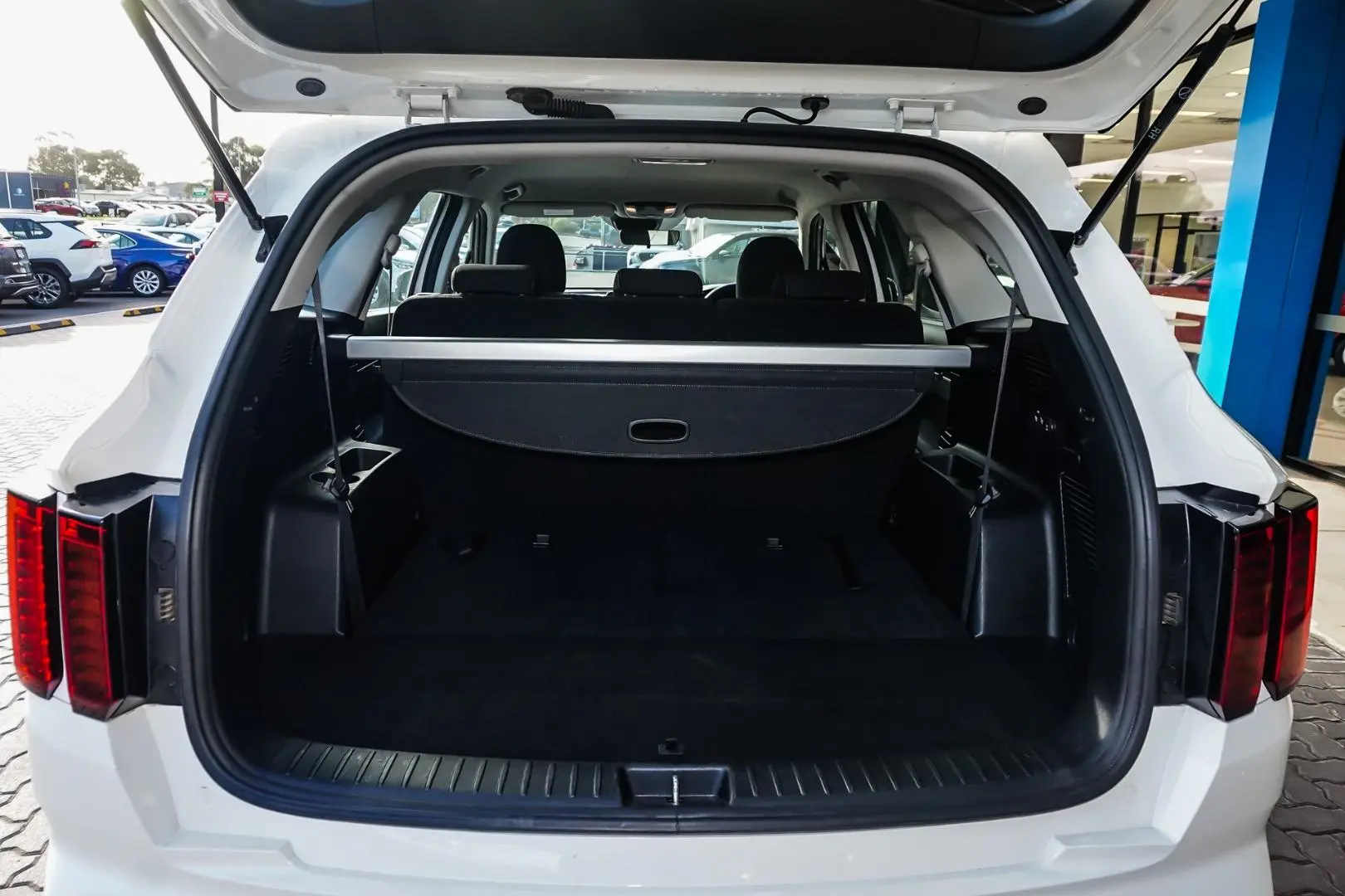 2023 Kia Sorento Gallery Image 10