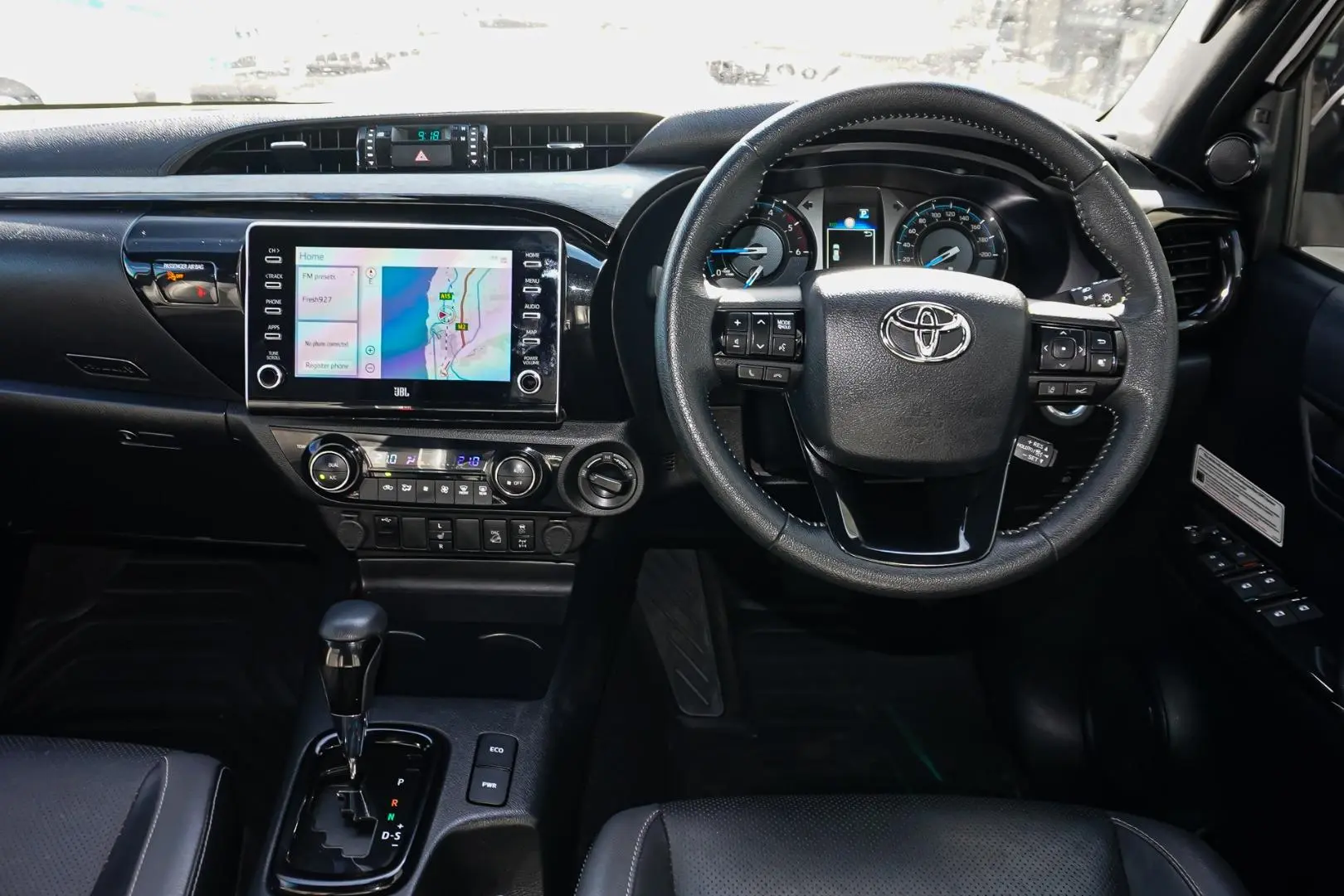 2021 Toyota Hilux Gallery Image 9