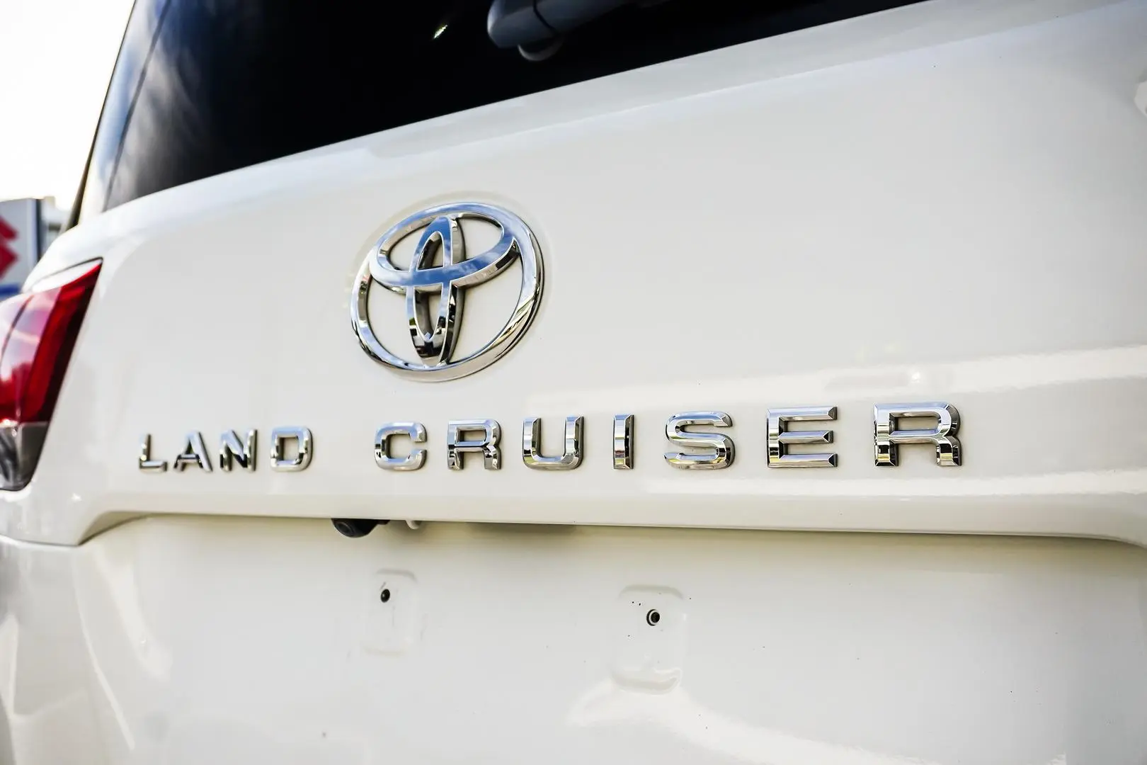 2022 Toyota Landcruiser Gallery Image 18