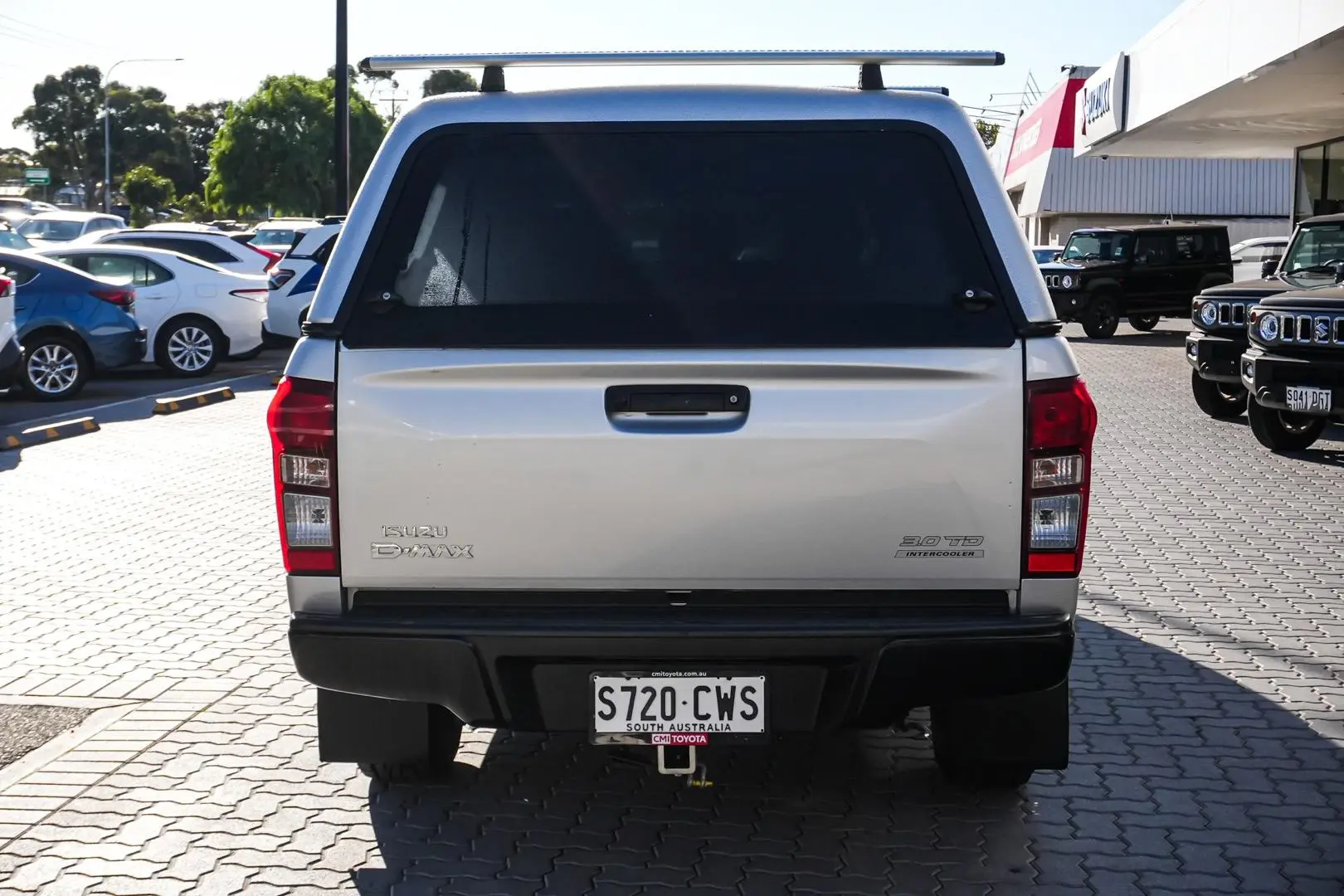 2018 Isuzu D-MAX Gallery Image 6
