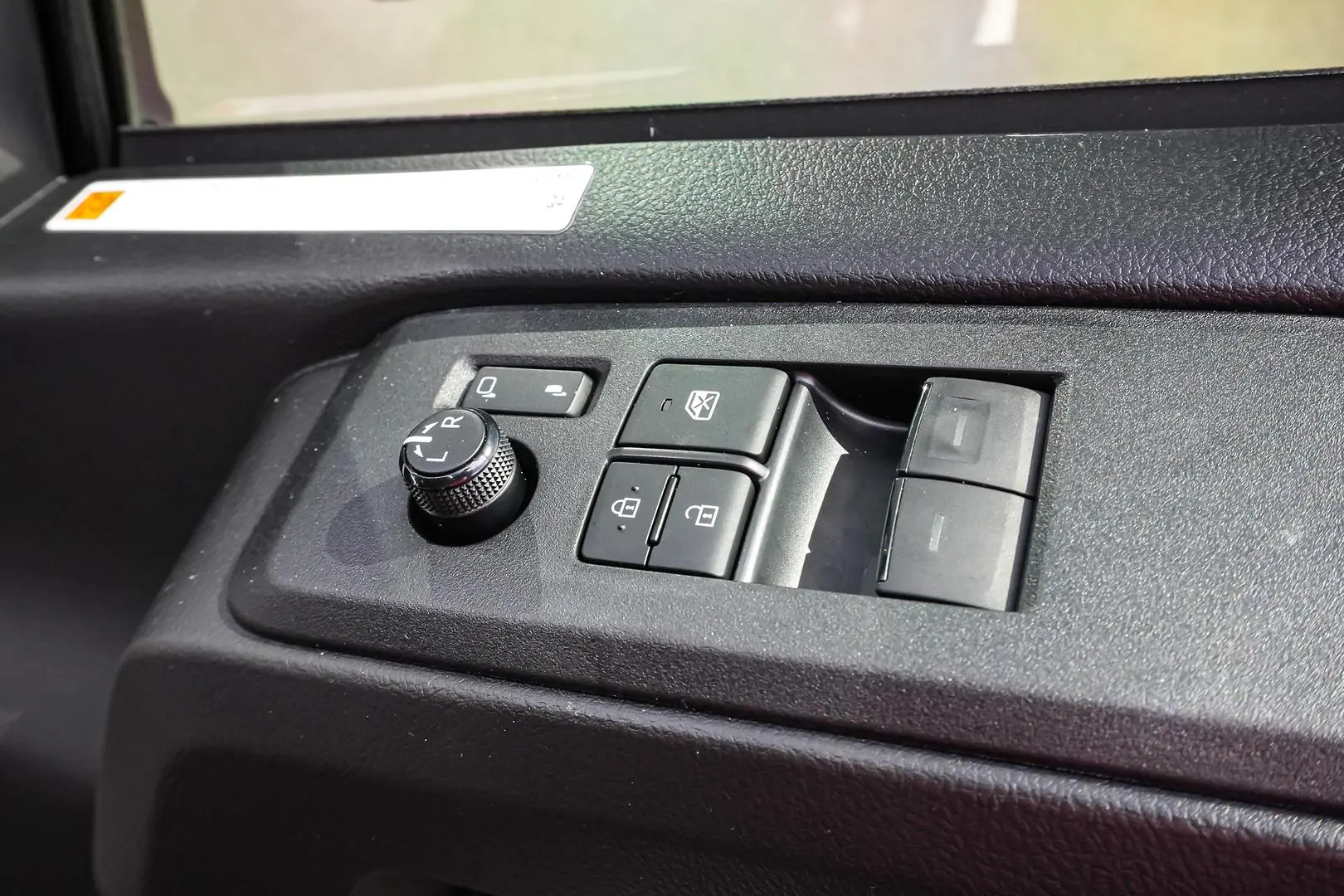 2025 Toyota Hiace Gallery Image 18