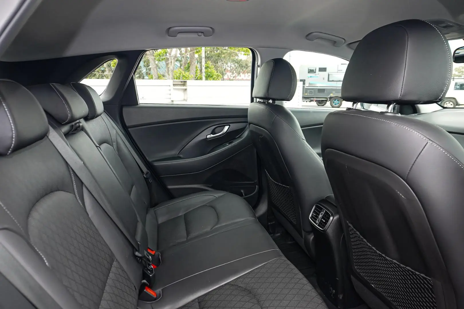 2022 Hyundai i30 Gallery Image 8