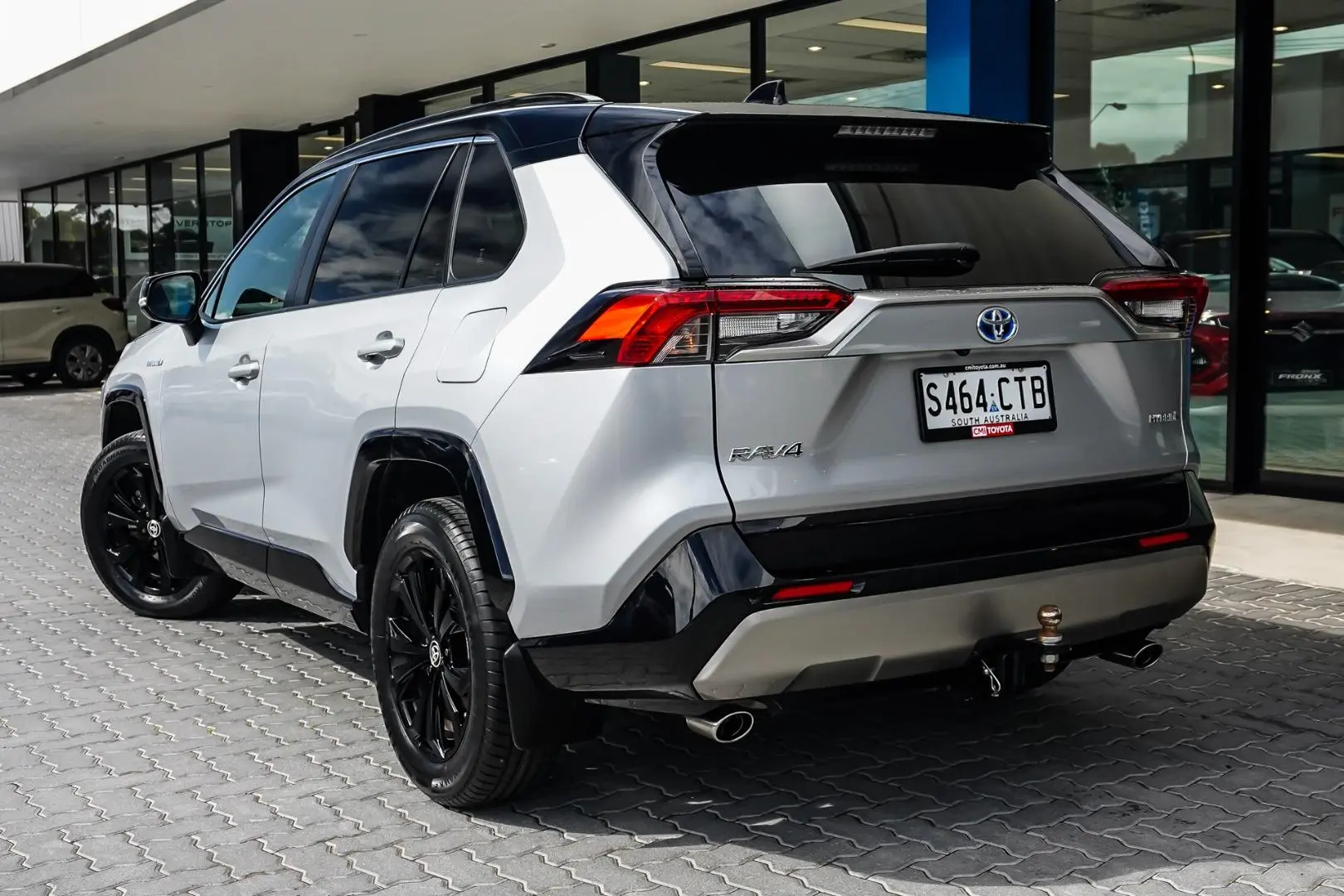 2022 Toyota RAV4 Gallery Image 3