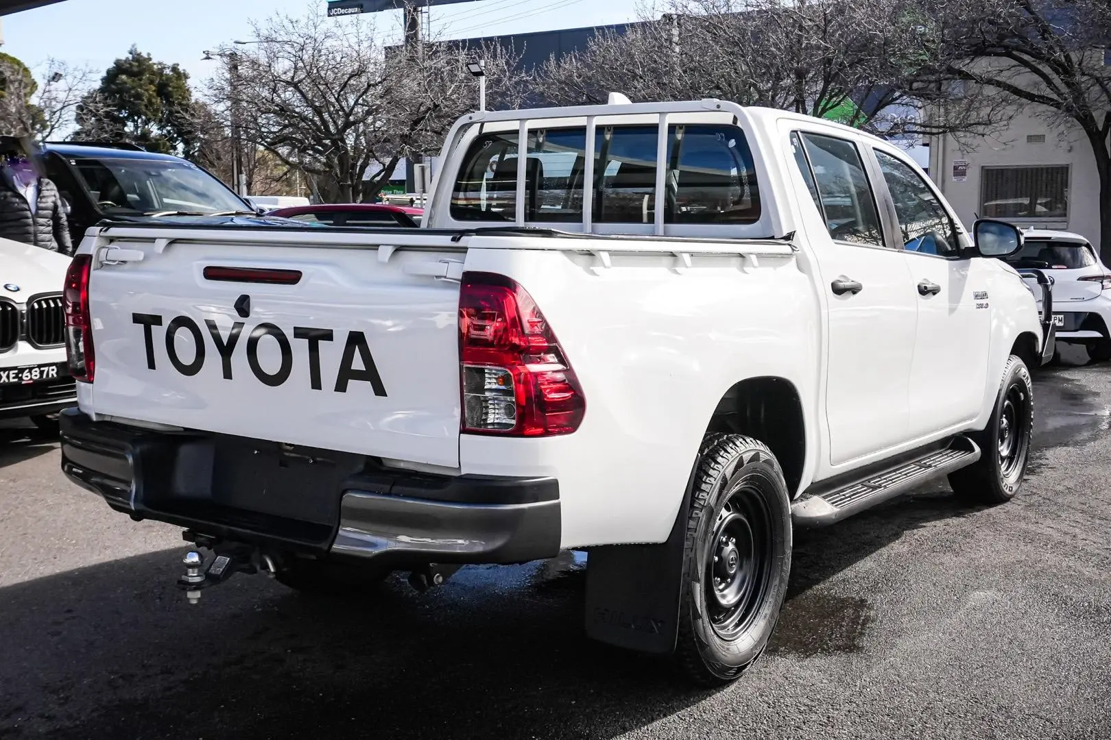 2021 Toyota Hilux Gallery Image 3