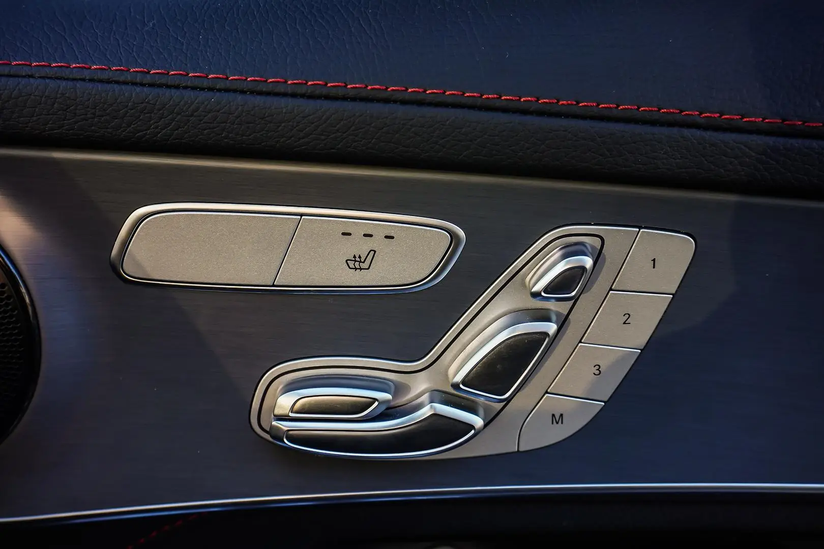 2022 Mercedes-Benz GLC-Class Gallery Image 28