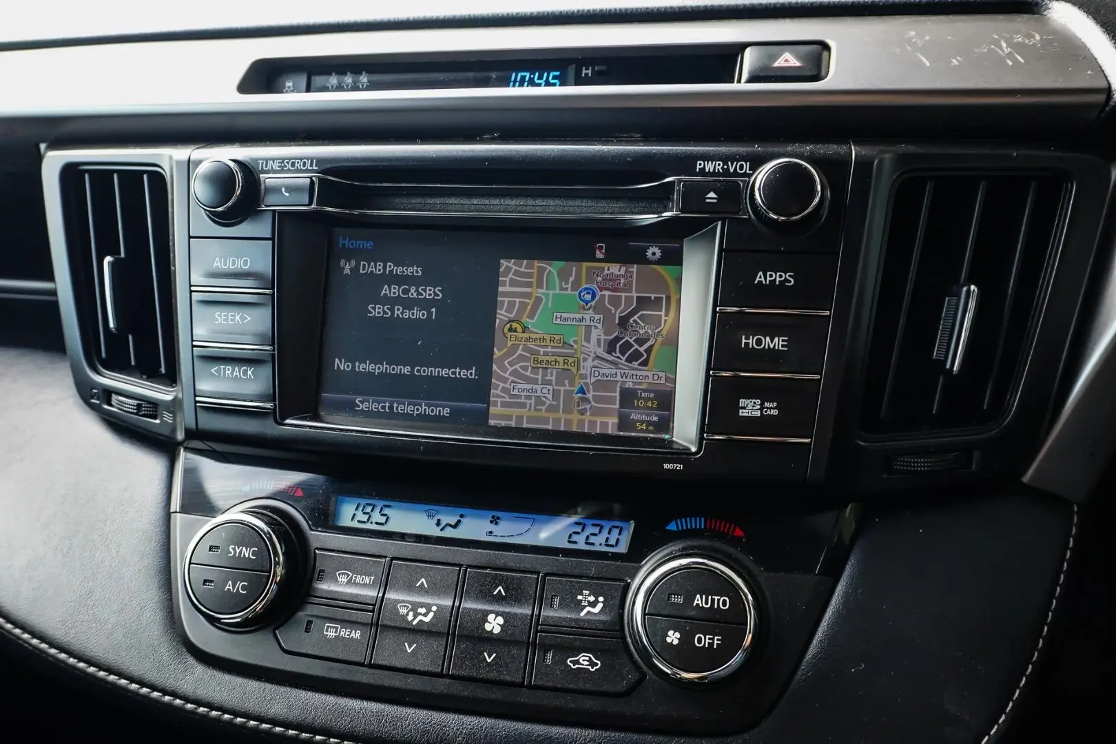 2018 Toyota RAV4 Gallery Image 26