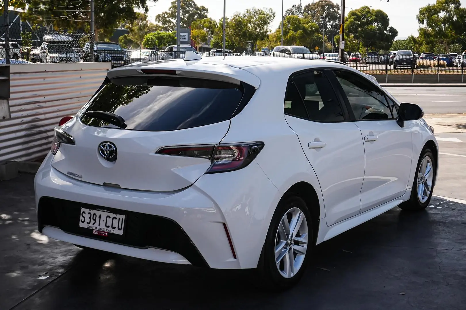 2019 Toyota Corolla Gallery Image 3