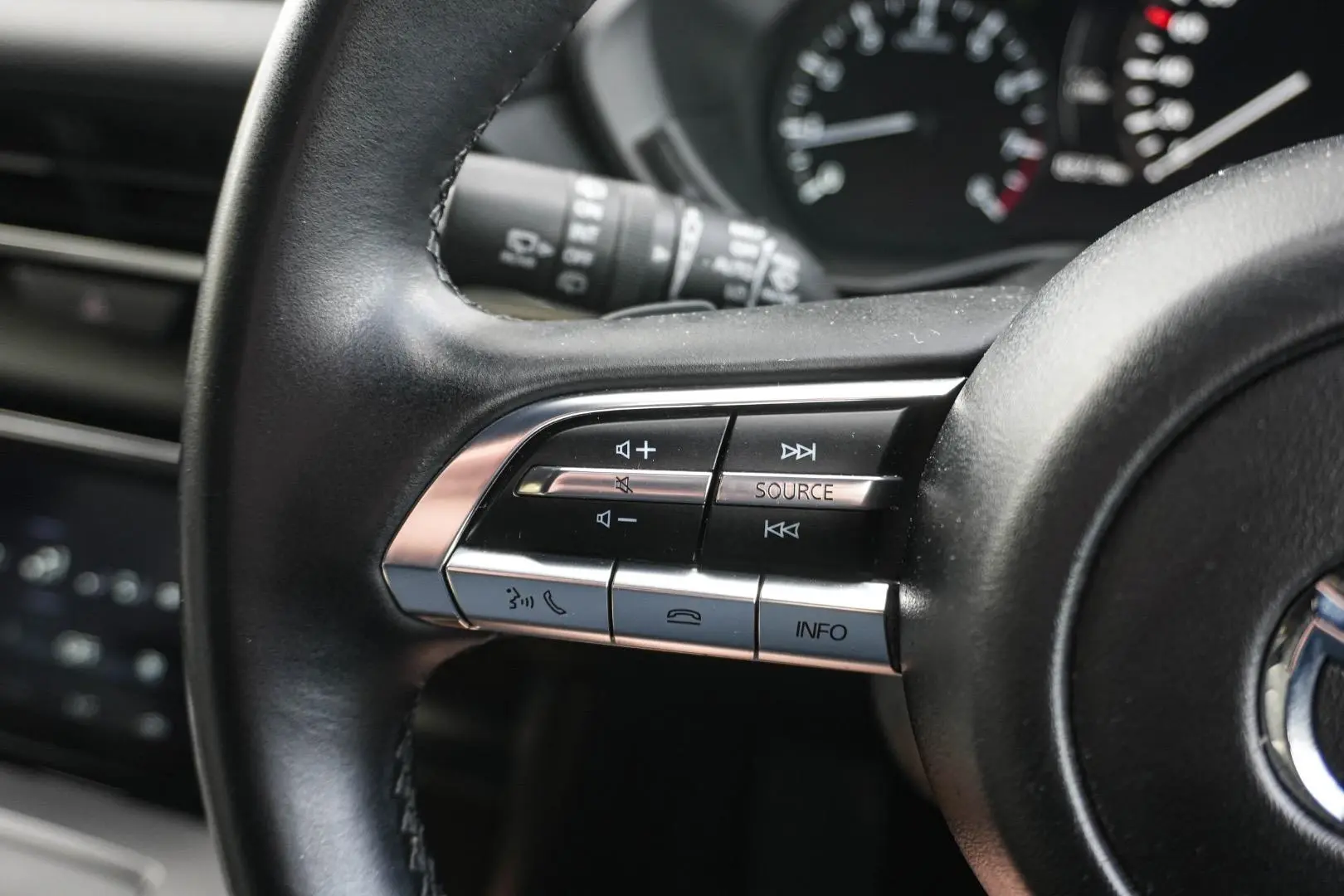 2021 Mazda MX-30 Gallery Image 18