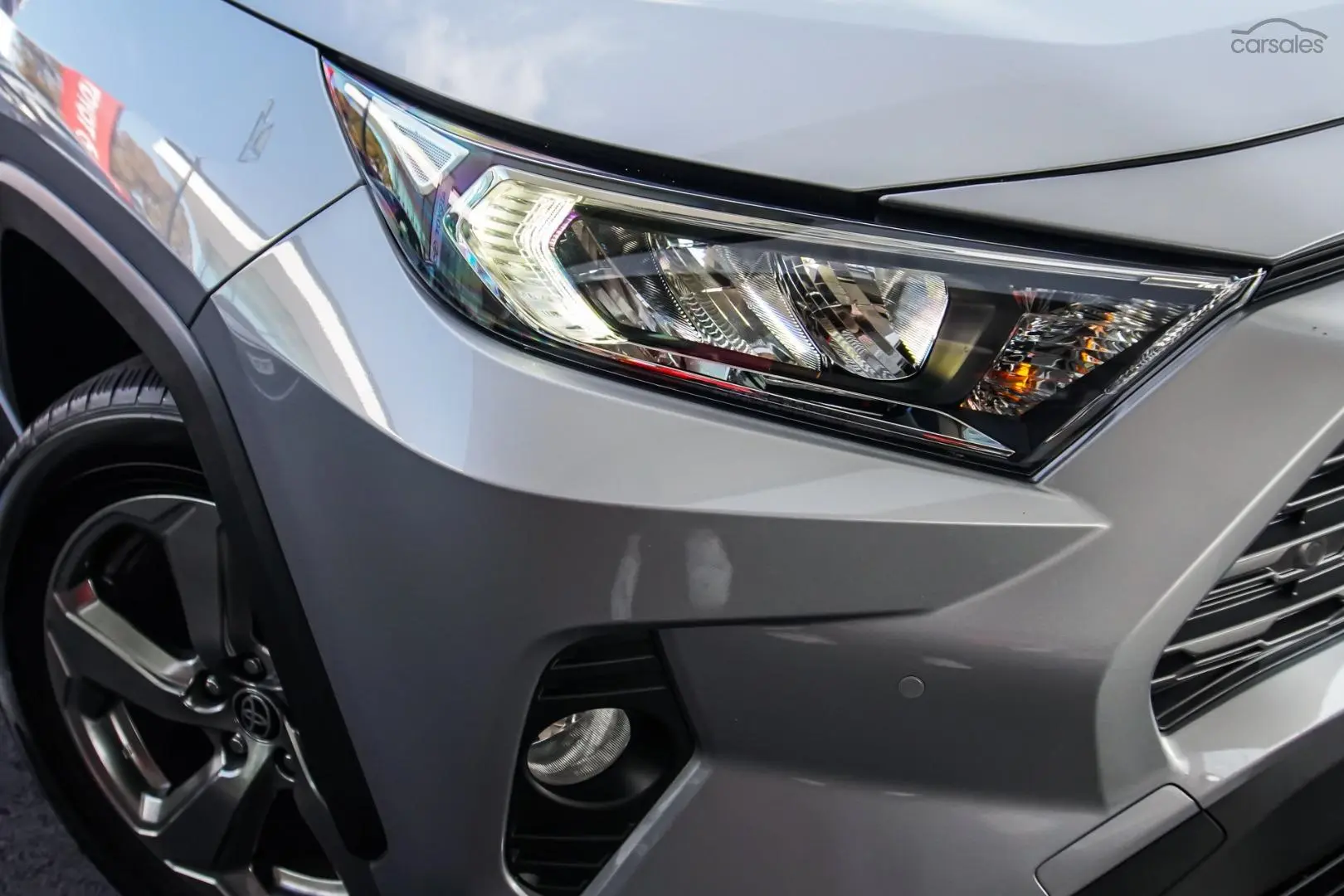 2019 Toyota RAV4 Image 12