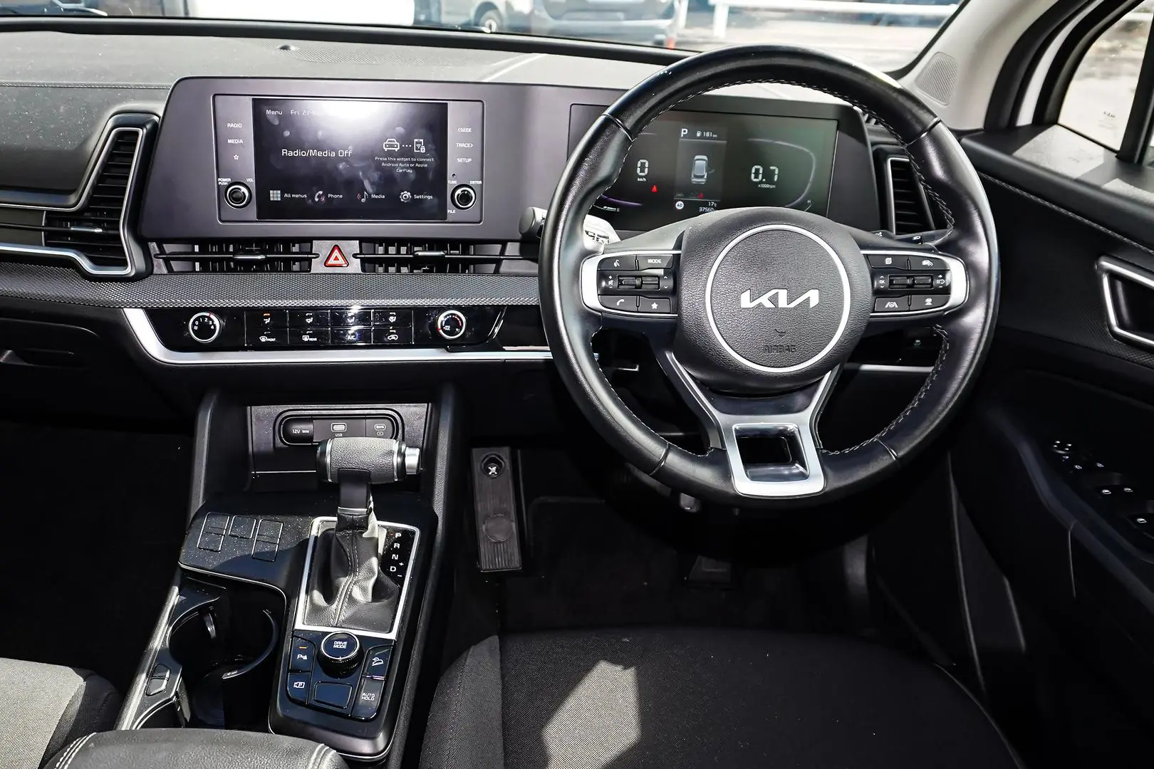 2023 Kia Sportage Gallery Image 8