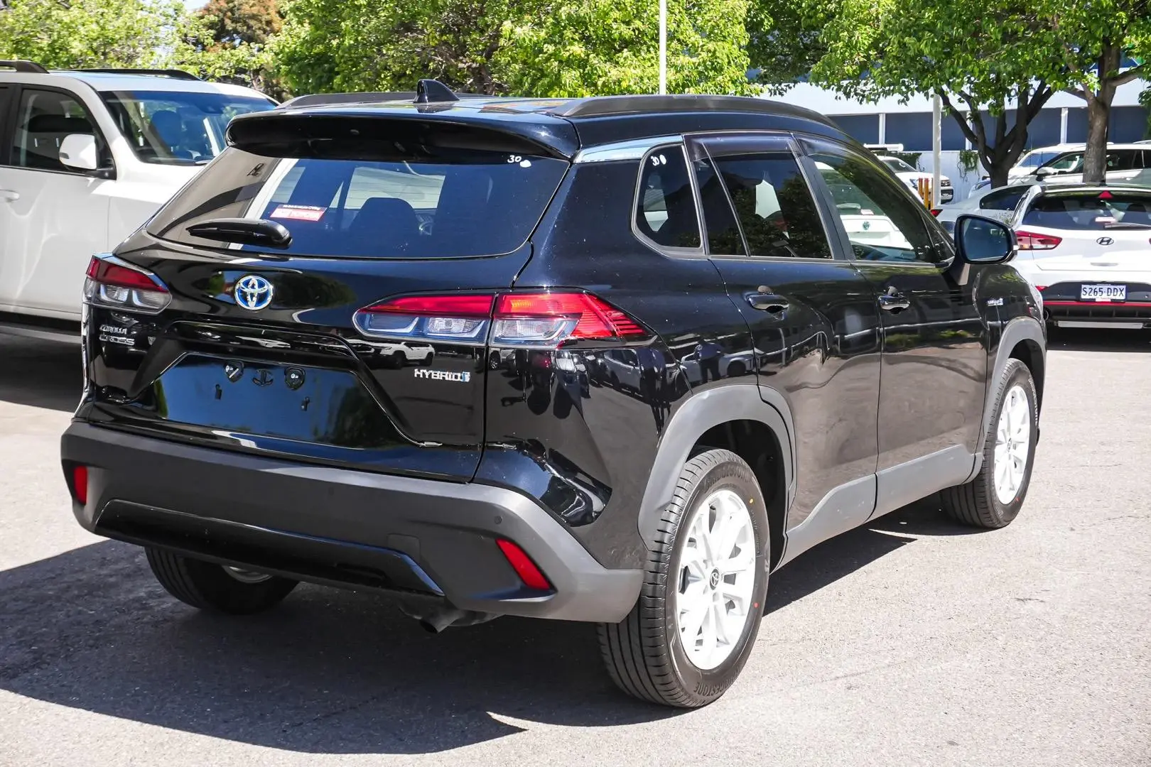 2023 Toyota Corolla Cross Gallery Image 2