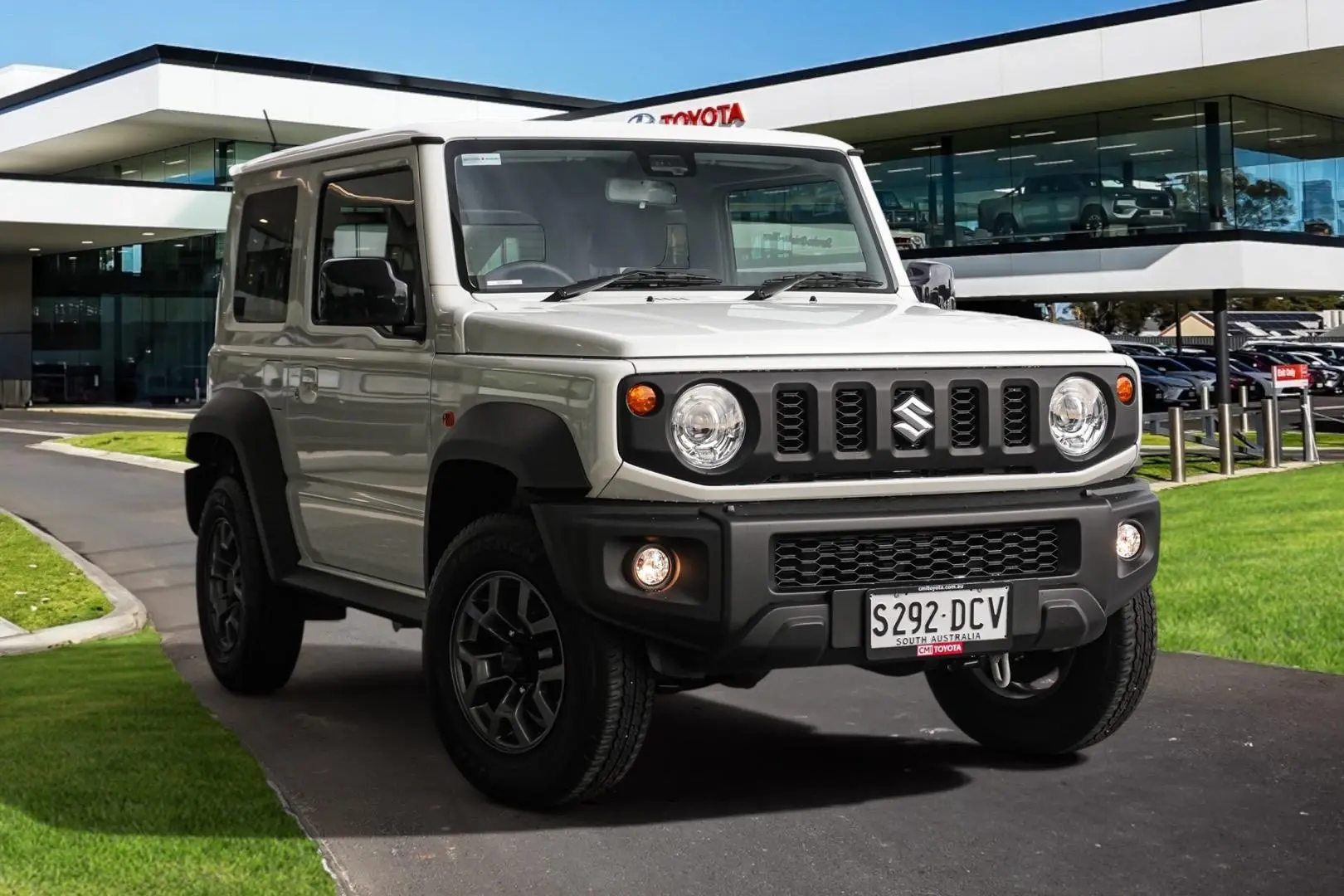 2024 Suzuki Jimny Gallery Image 1