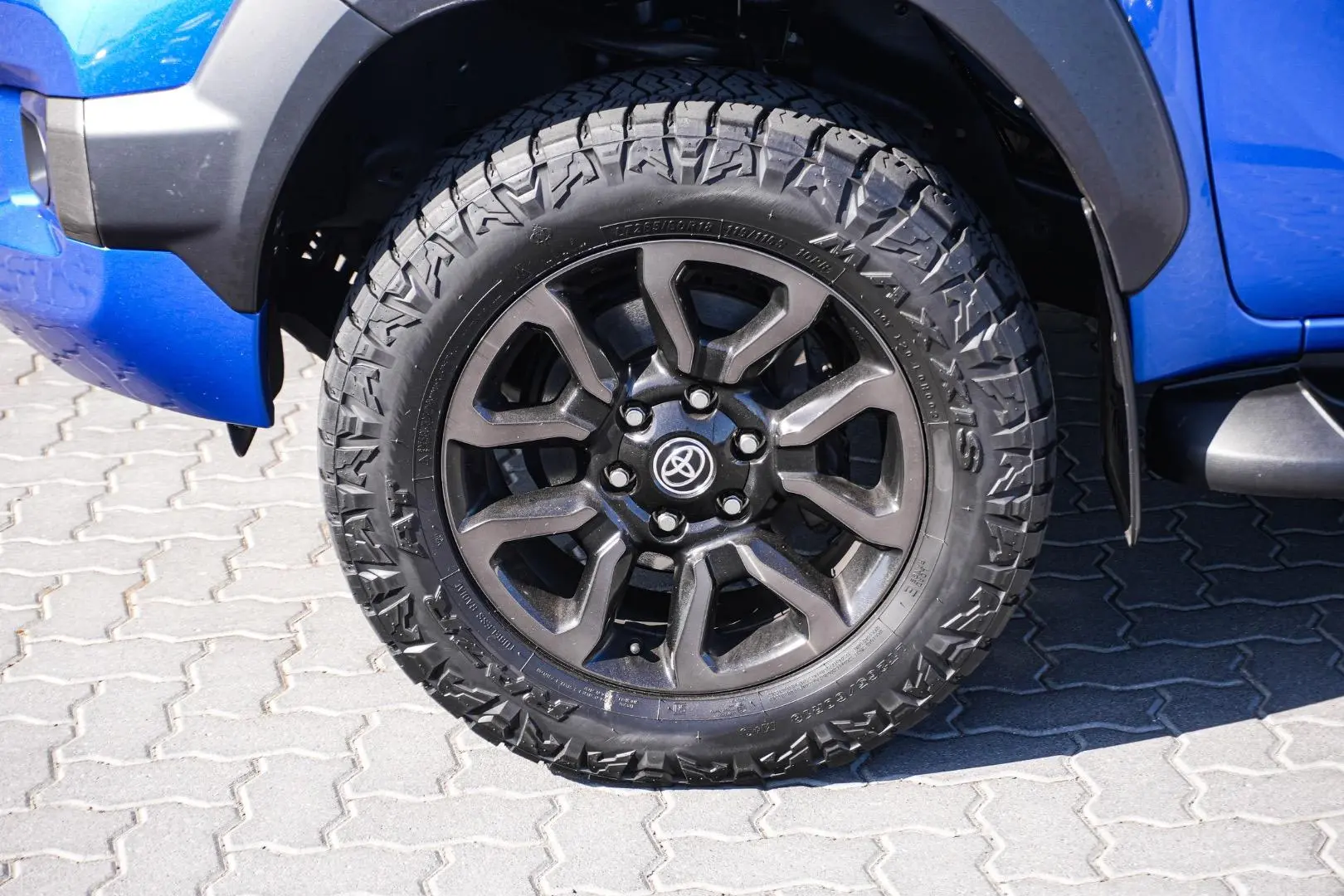 2022 Toyota Hilux Gallery Image 13