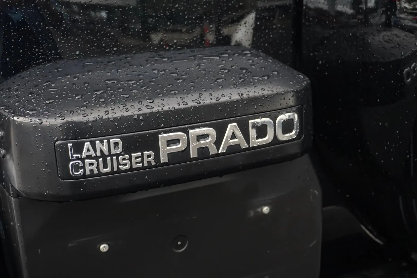 2018 Toyota Landcruiser Prado Gallery Image 15