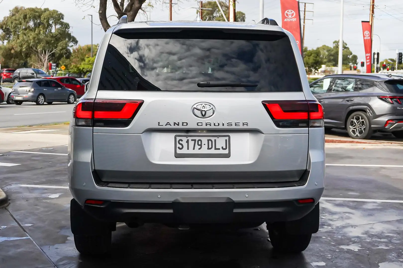 2023 Toyota Landcruiser Gallery Image 6