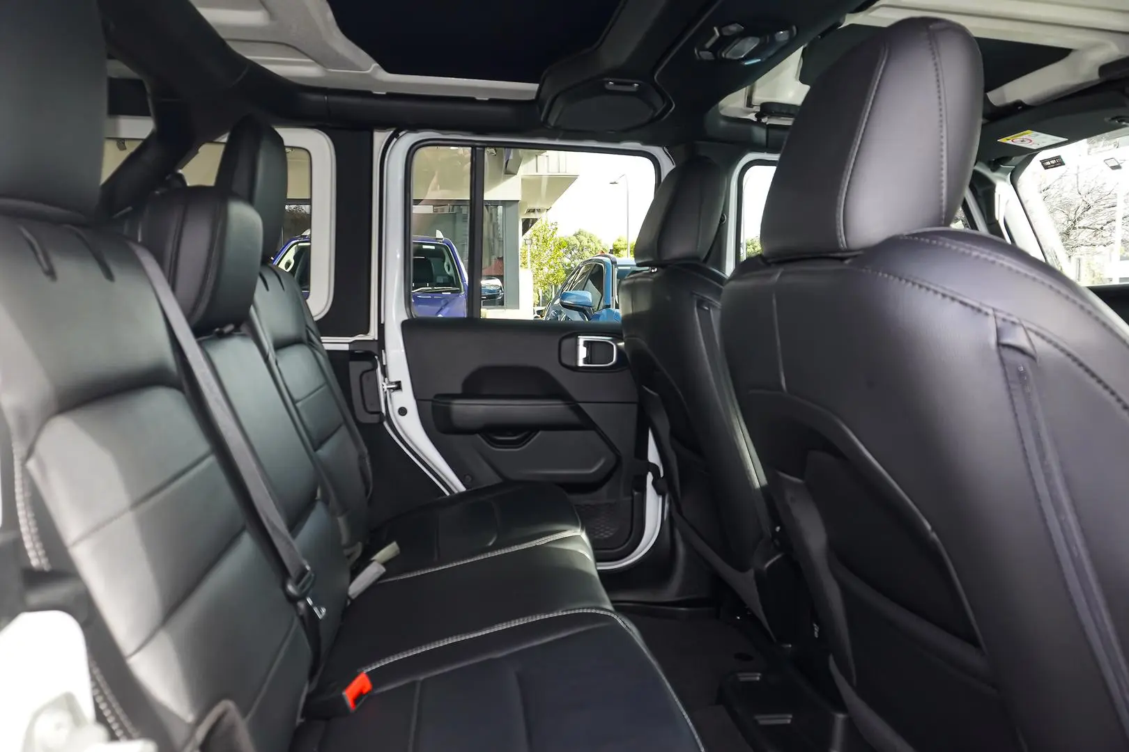 2023 Jeep Wrangler Gallery Image 7