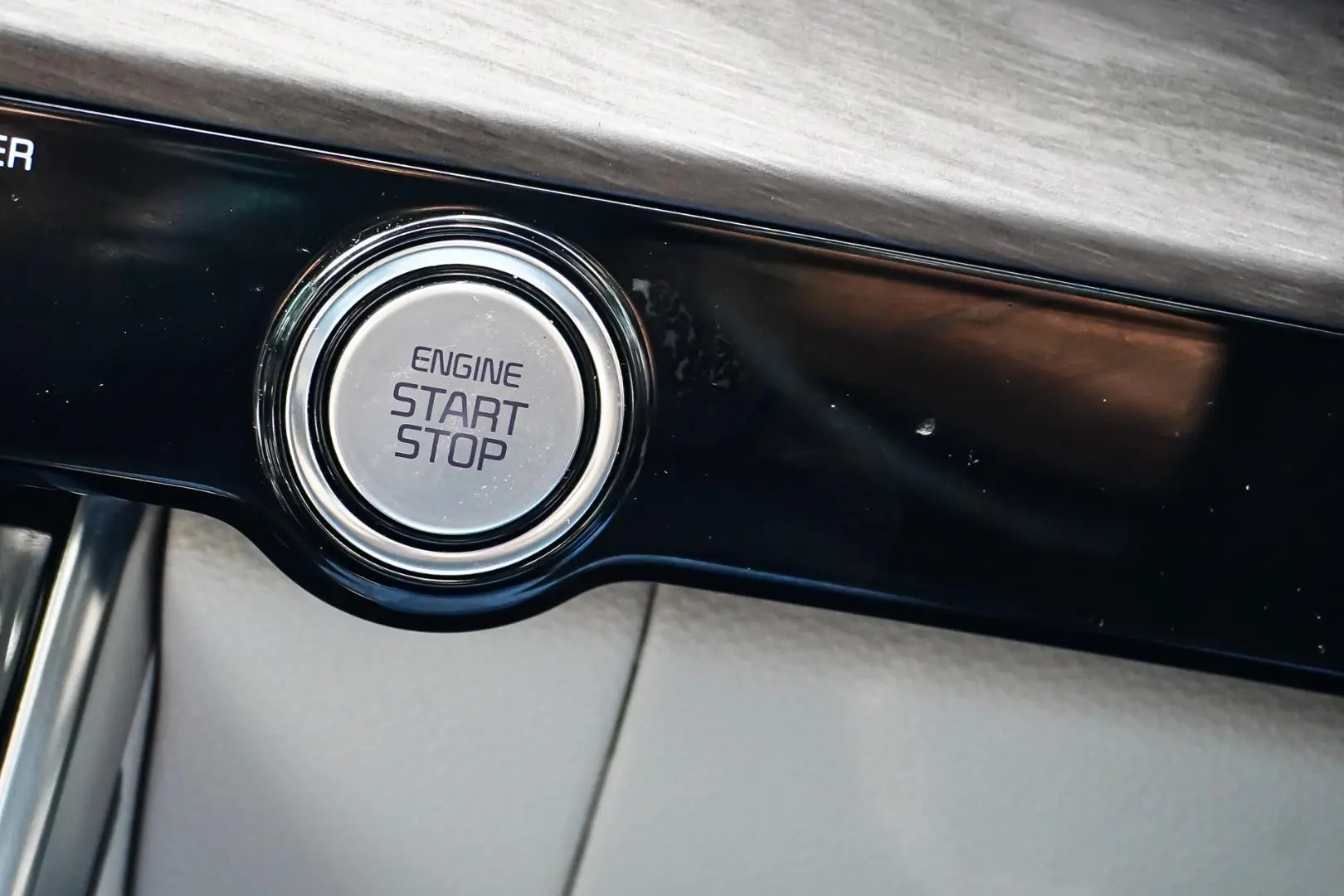 2021 Kia Carnival Gallery Image 26