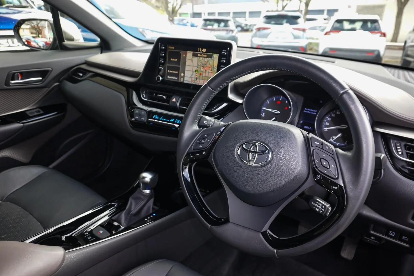 2019 Toyota C-HR Gallery Image 7