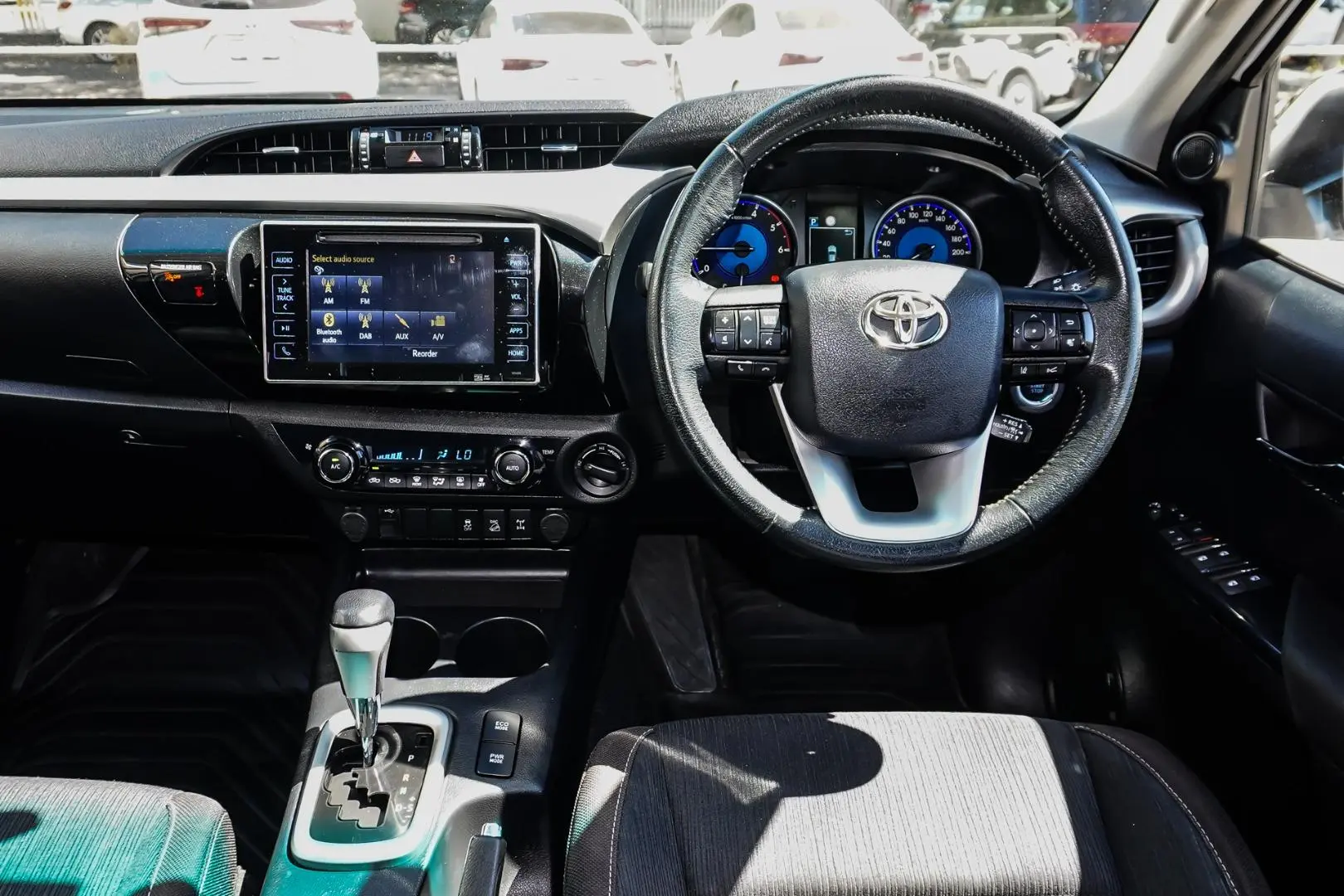 2020 Toyota Hilux Gallery Image 9