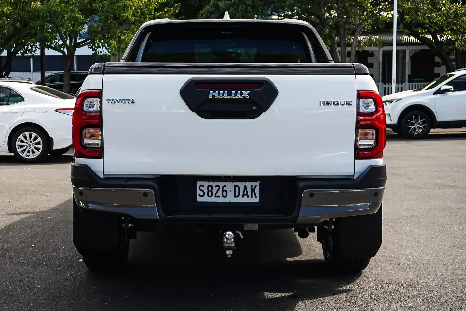 2024 Toyota Hilux Gallery Image 6