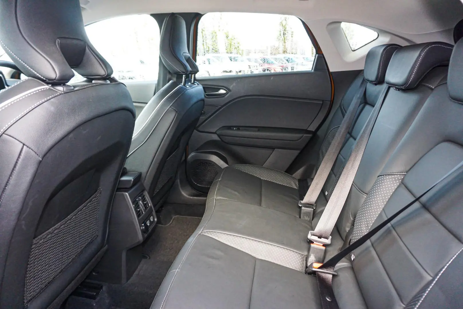 2021 Renault Captur Gallery Image 8