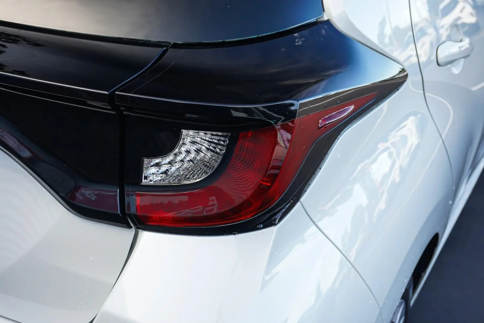 2022 Toyota Yaris Gallery Image 13