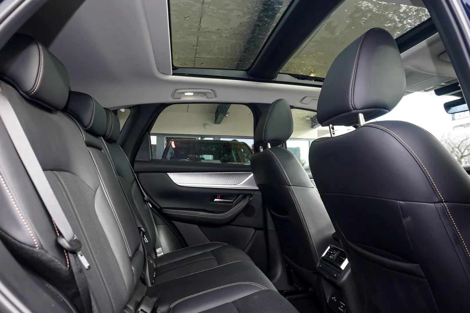 2025 Mazda CX-60 Gallery Image 7