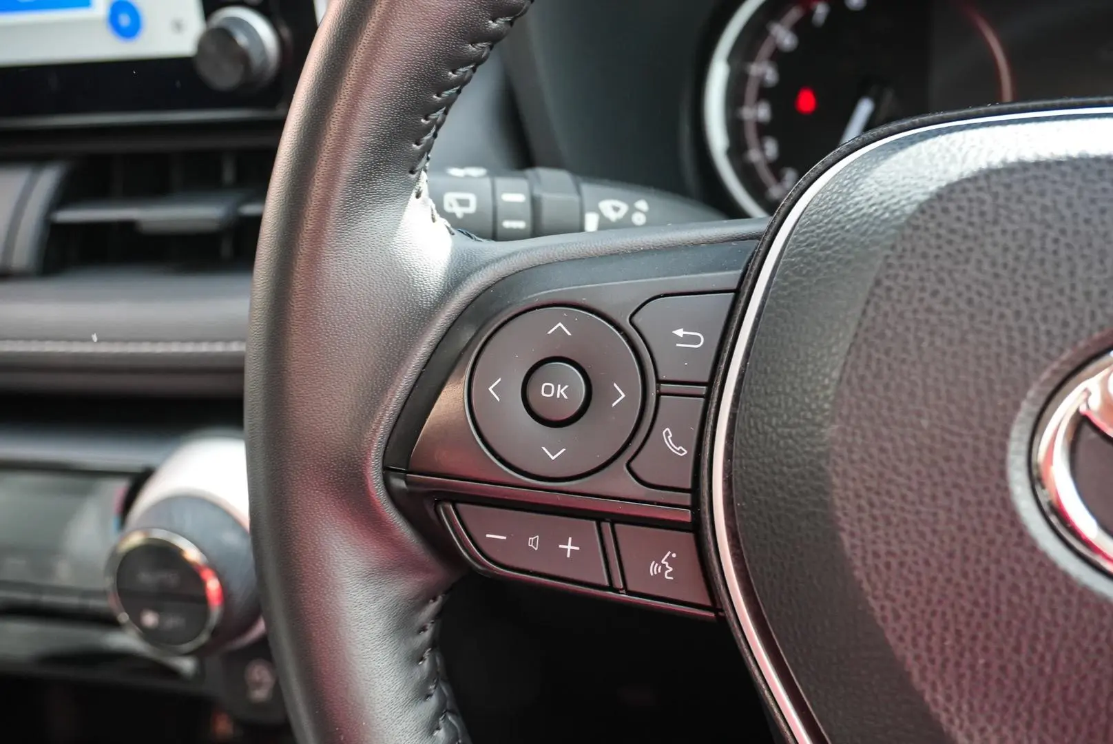 2023 Toyota RAV4 Gallery Image 19