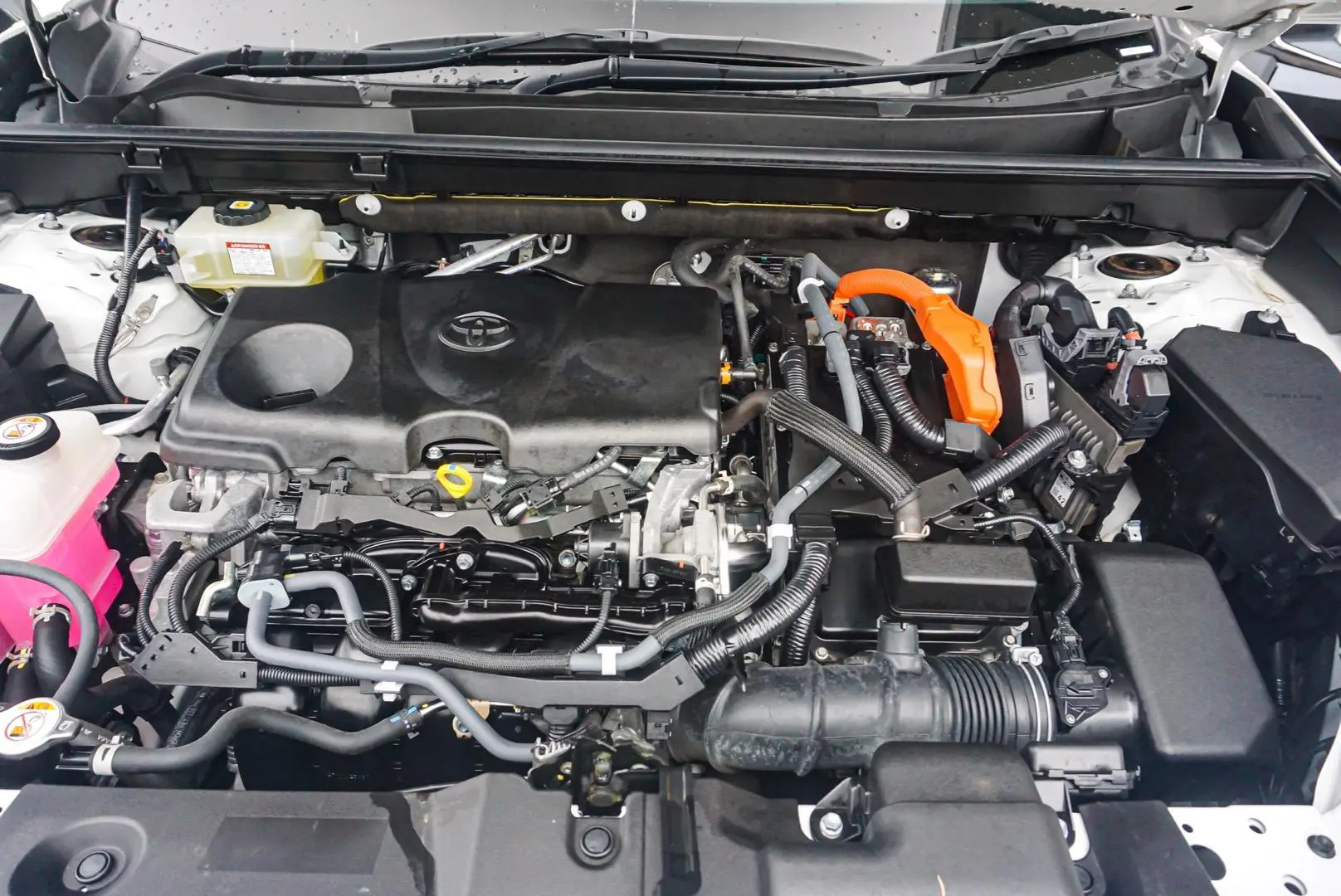 2021 Toyota RAV4 Gallery Image 23