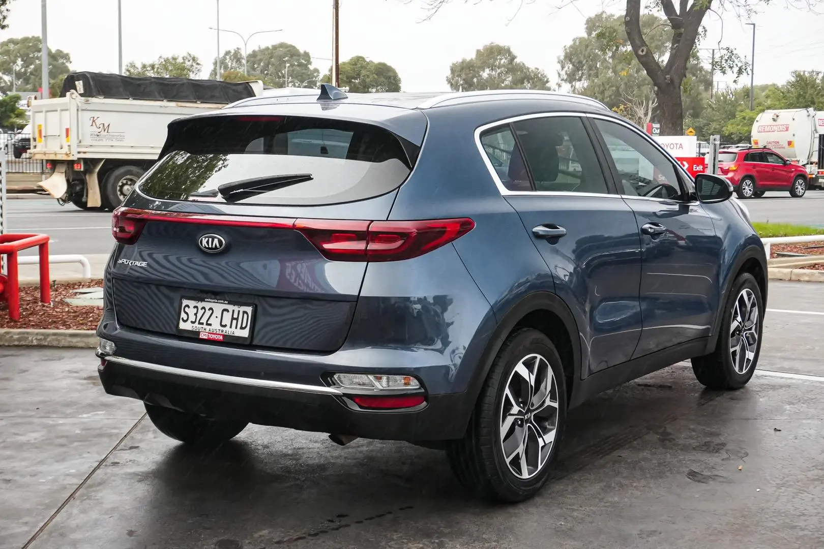 2020 Kia Sportage Gallery Image 3