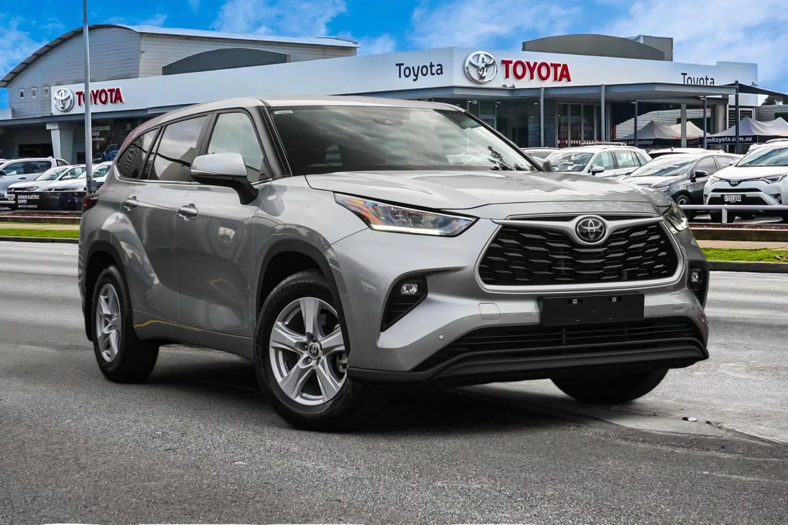 2024 Toyota Kluger Image