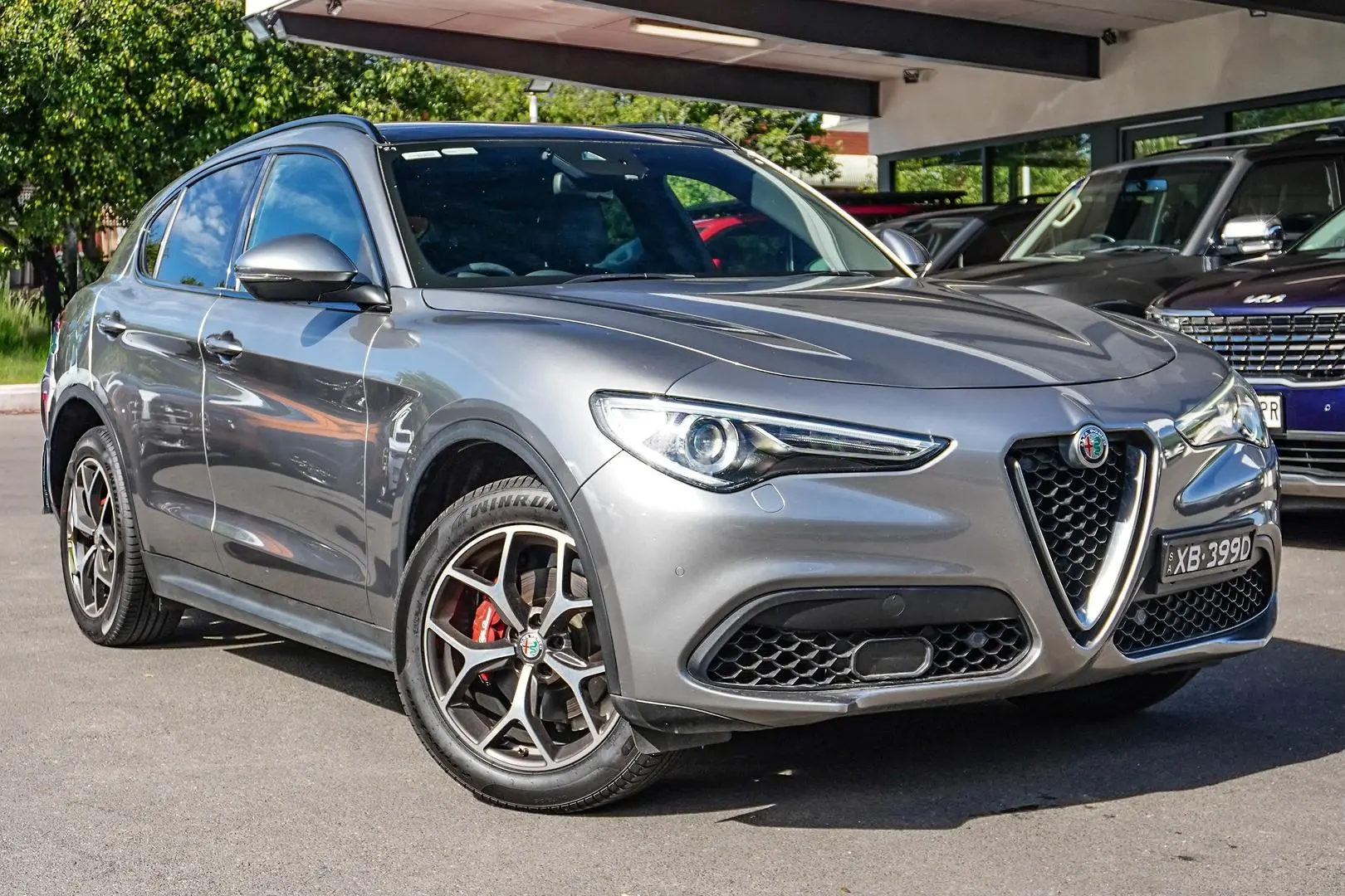 2018 Alfa Romeo Stelvio Gallery Image 2